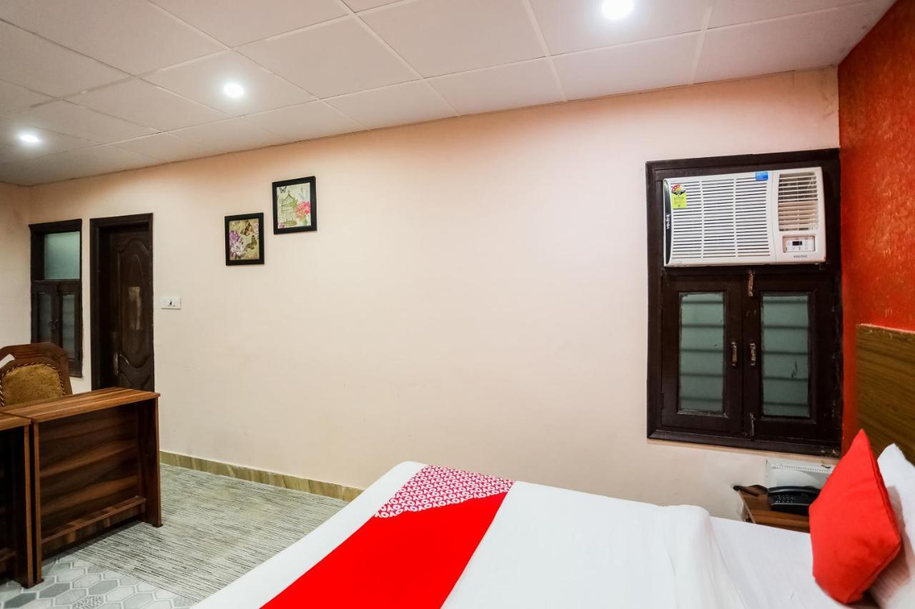 Oyo 72993 Hotel The Gold Faridabad Extérieur photo