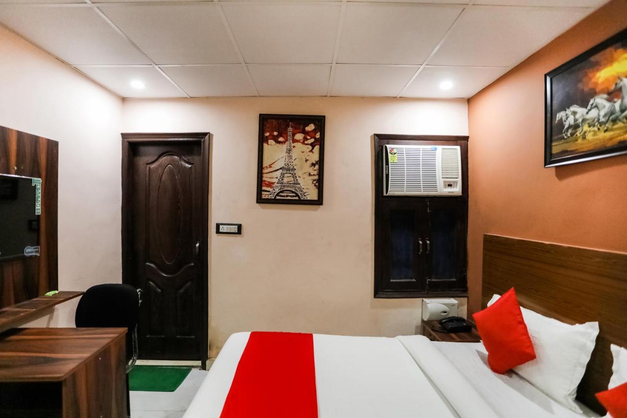 Oyo 72993 Hotel The Gold Faridabad Extérieur photo