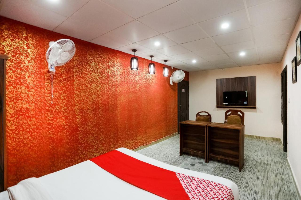 Oyo 72993 Hotel The Gold Faridabad Extérieur photo